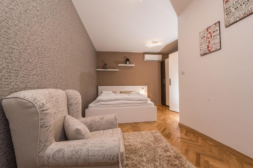 Apartments Donat photo