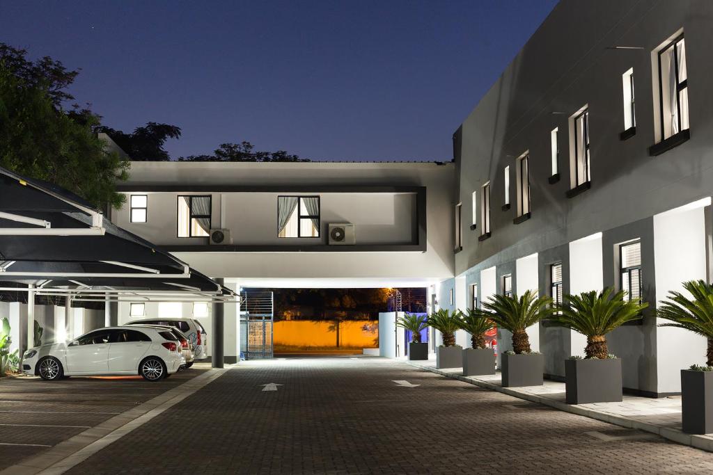 City Mews On Independence photo