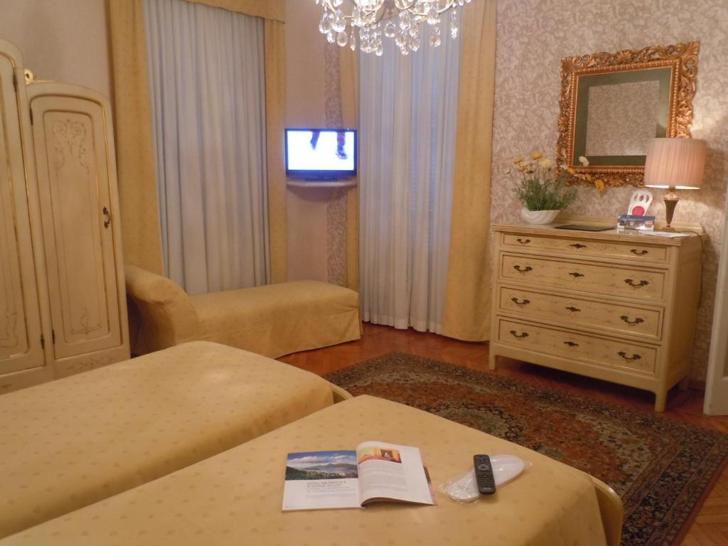 Hotel Metropole Suisse — Hotel rooms in Como, Lombardy