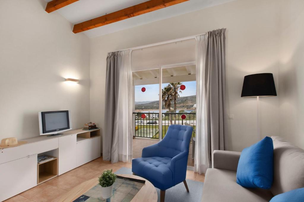 TRH Tirant Playa — Hotel rooms in Fornells, Balearic Islands