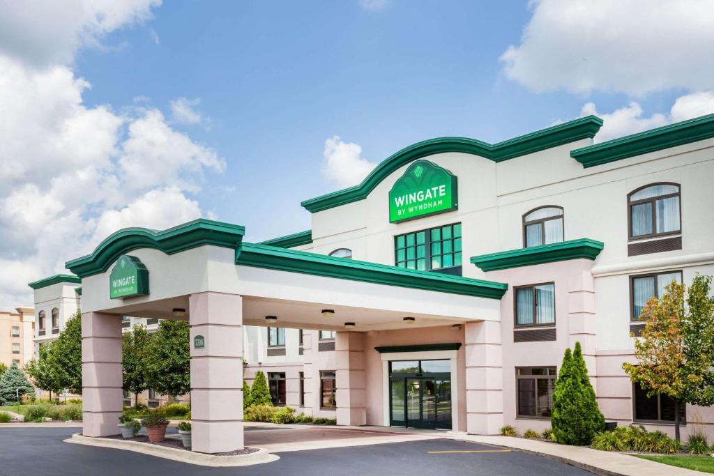 Wingate by Wyndham Peoria - Complimentary Area Shuttle, Peoria