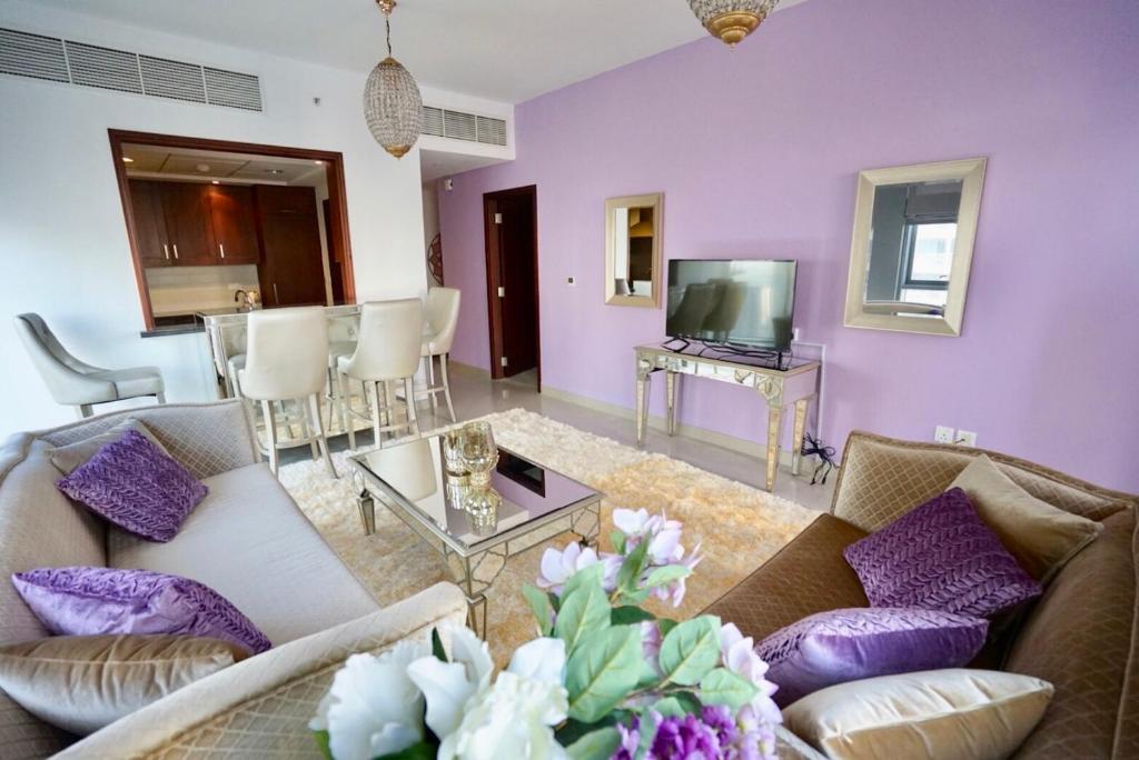 Marhba Holiday Homes 29 Boulevard Apartment In Dubai - 