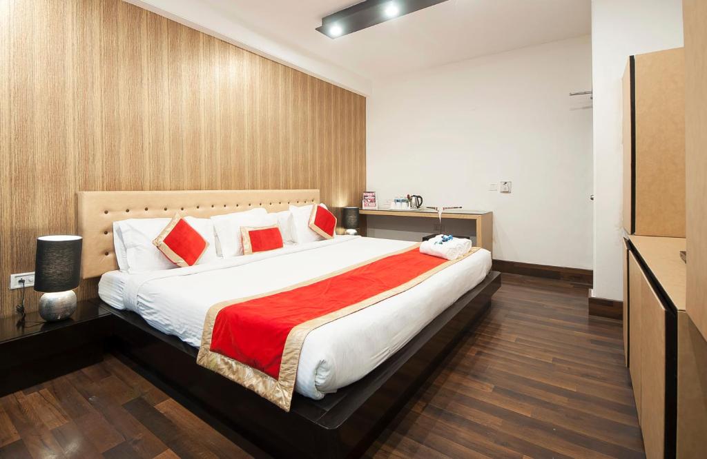 Hotel Good Palace photo