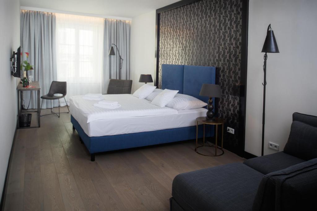 Antik Hotel Prague — Hotel rooms in Prague, Prague