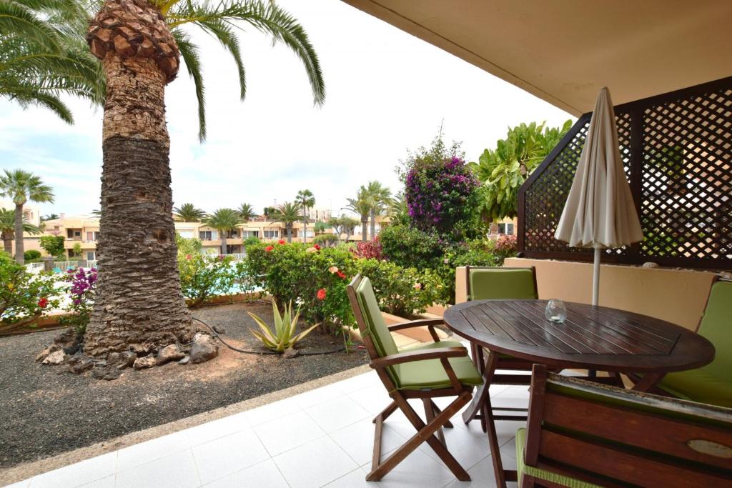 Apartment Apple Dunes with Pool Corralejo By Holidays Home - 1
