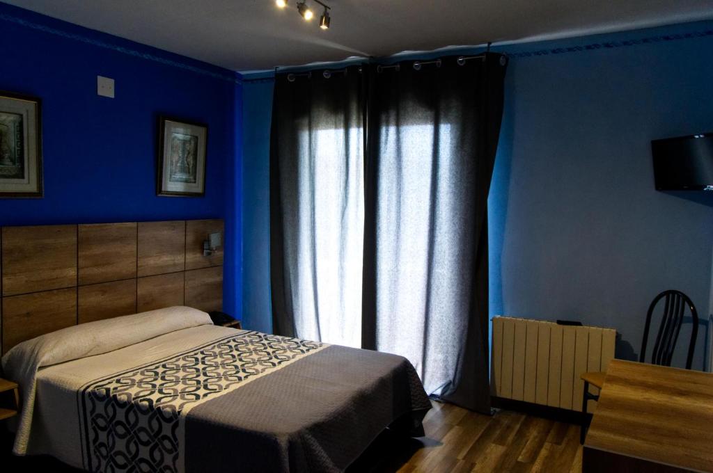 Hotel Don Angel — Hotel in Villanueva De La Cañada