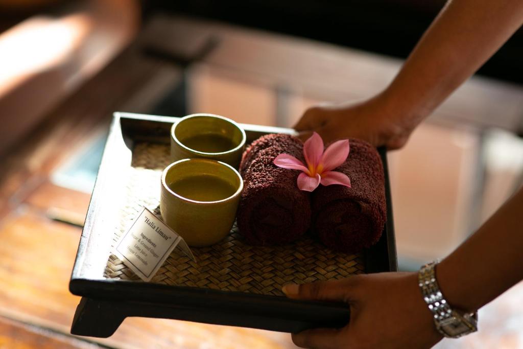 อาหารและเครื่องดื่ม