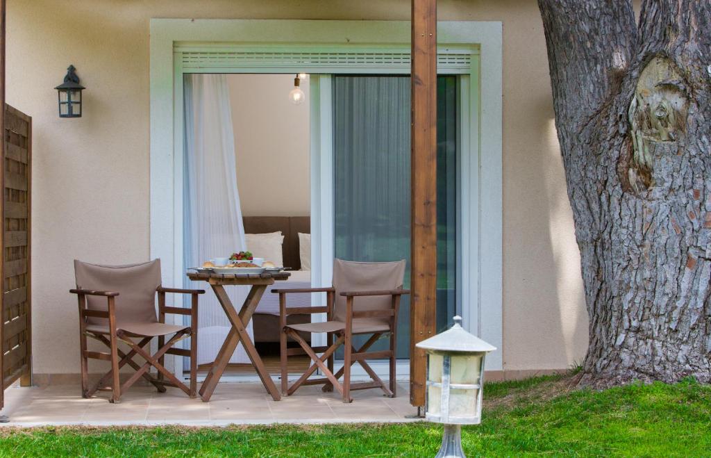 Fragos Garden Studios photo