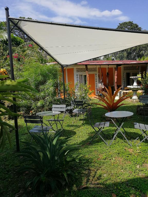 Secret Garden — Hotel in Cahuita