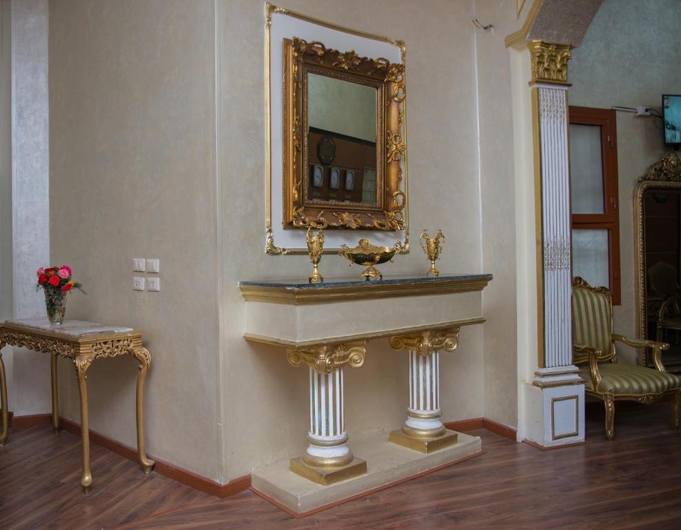 New Grand Royal Hotel