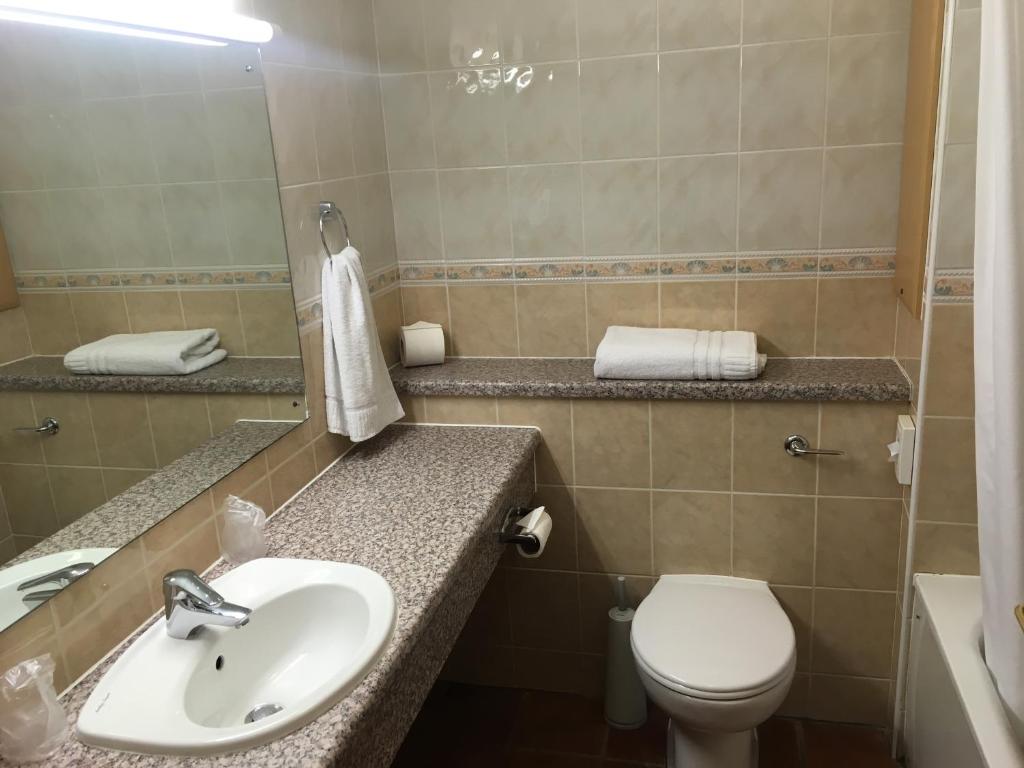 Moreton Park Hotel photo