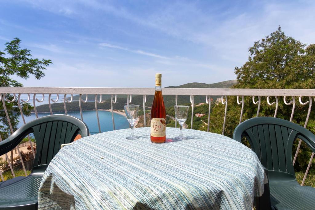 Do Re Mi Apartments, Budva