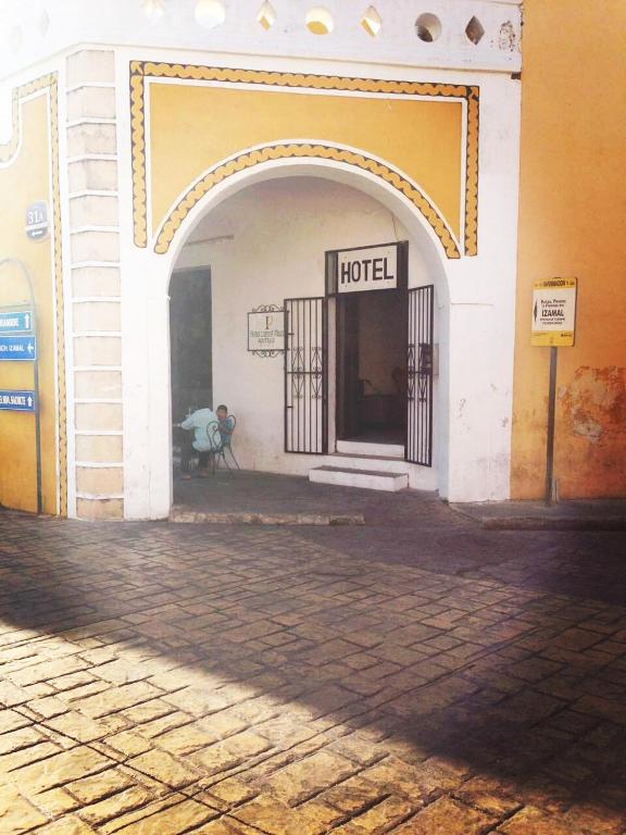 Izamal Plaza photo