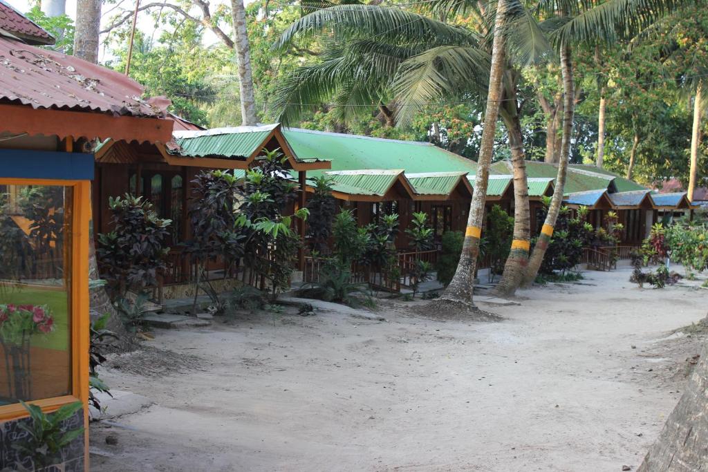 Gold Star Beach Resort - Havelock Island photo