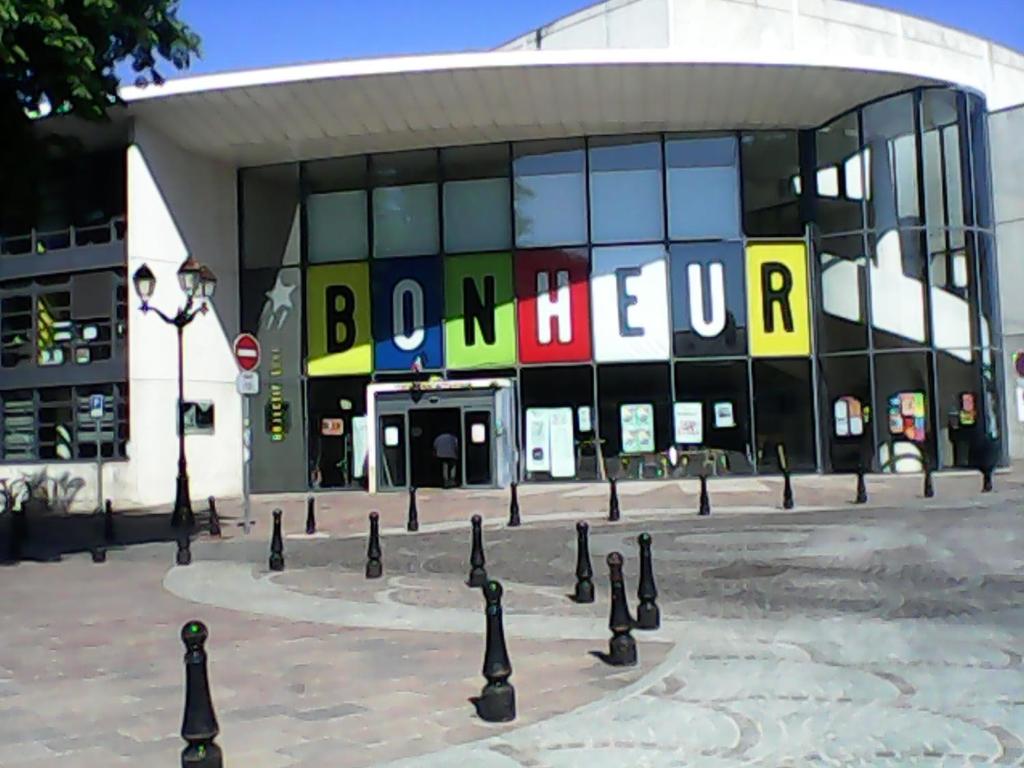 8 Rue Des Anciennes Mairies 92000 Nanterre