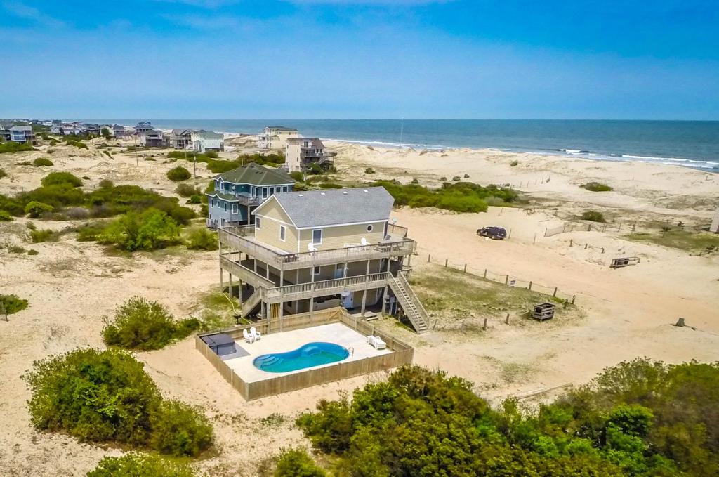 Almost Paradise, Knotts Island