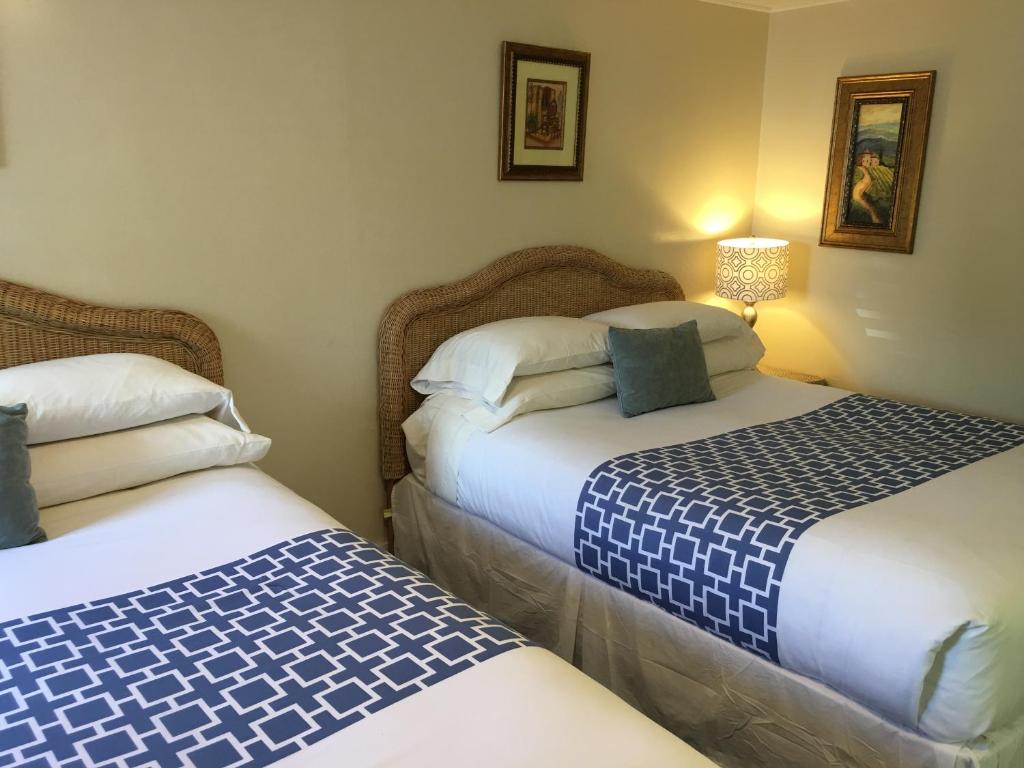 Duval Gardens Main image 2