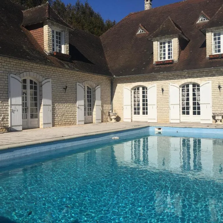 Le Belvédère，位于Thiviers的酒店