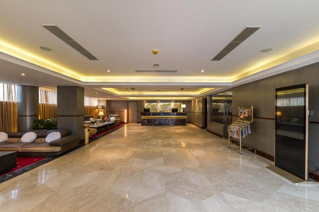 Grand Palace Hotel & Resorts Rangpur photo