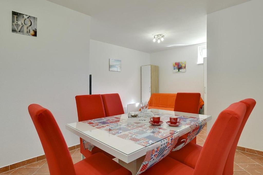 Apartments Elviana photo