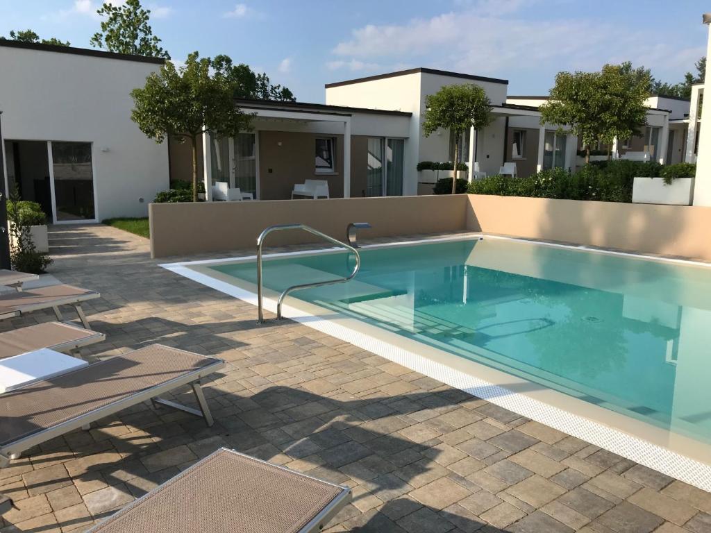 Aurora ApartHotel — Hotel in Peschiera del Garda