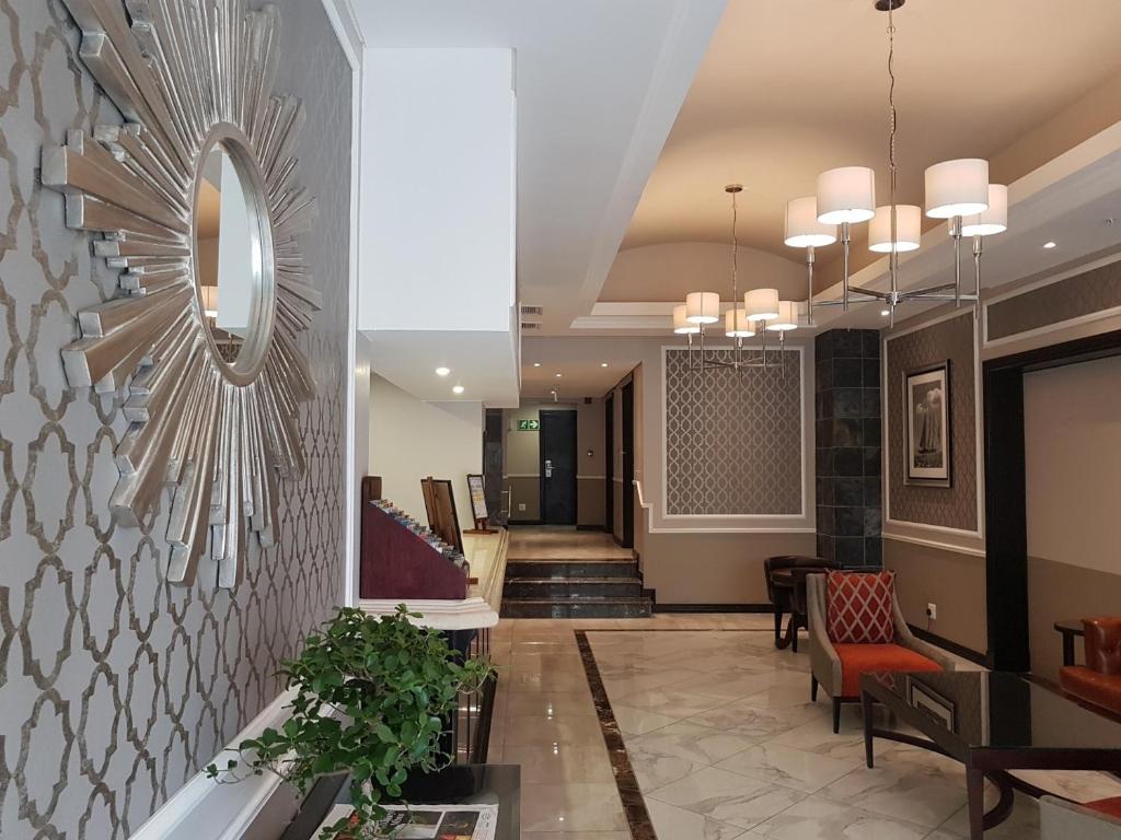 Premier Hotel Cape Manor Photo 3