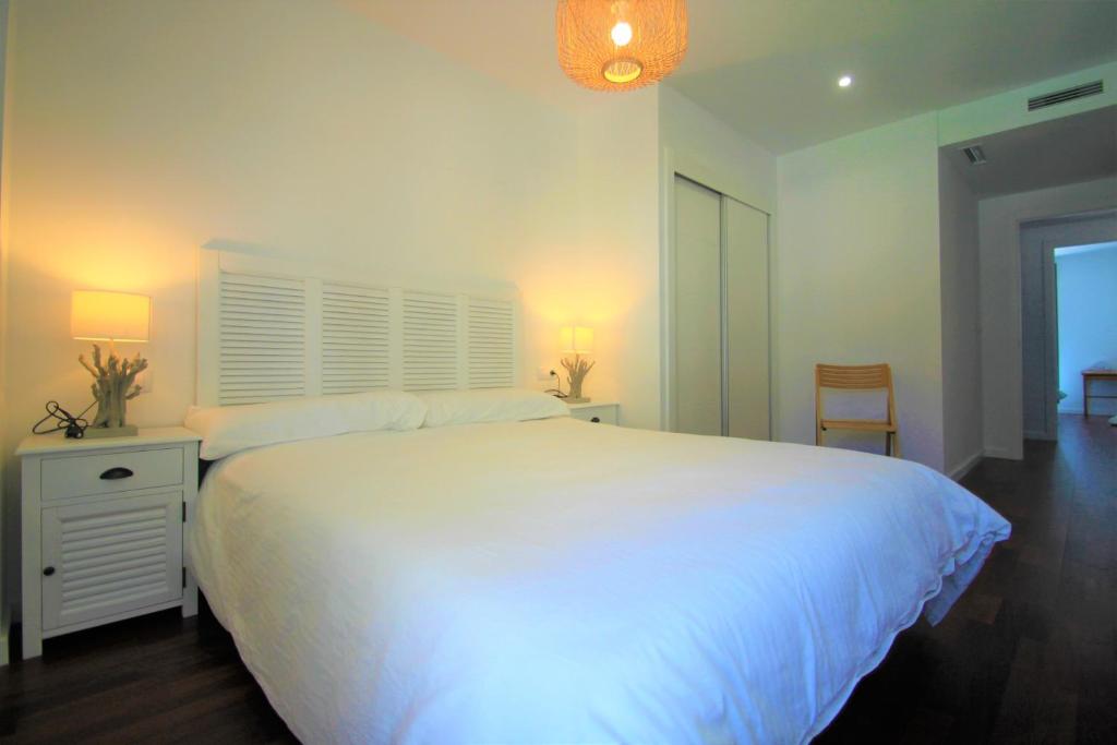 CasaTuris Playa, piscina y parking en Residencial San Juan SJ102 - 4