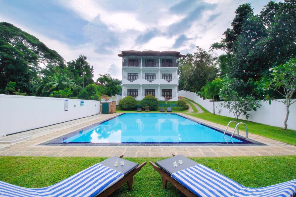 Rockery Villa photo
