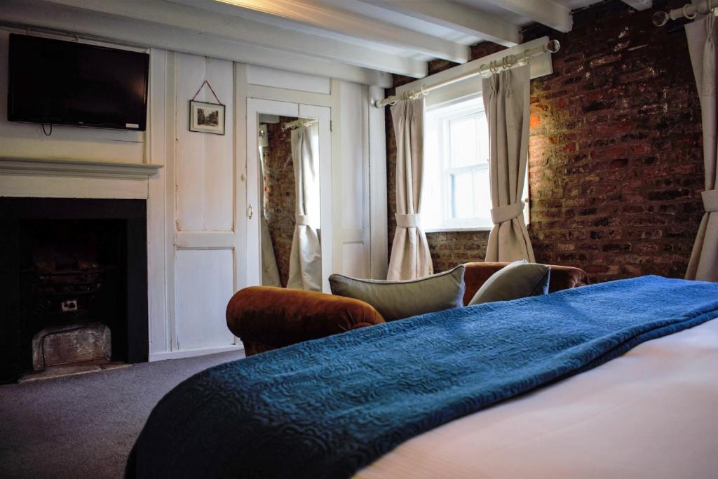 The White Horse & Griffin