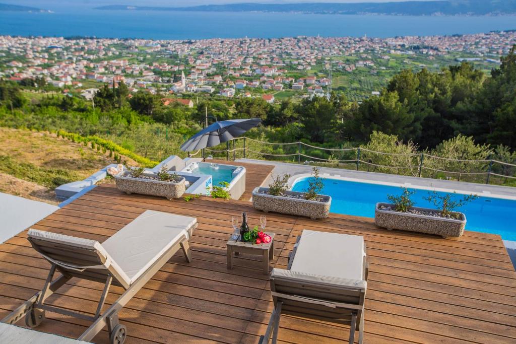Villa Blue Hill photo