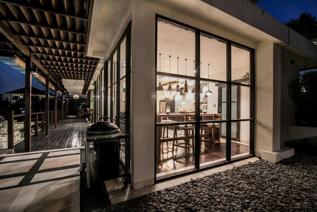 Sunset Paradise Villa Temple Hill