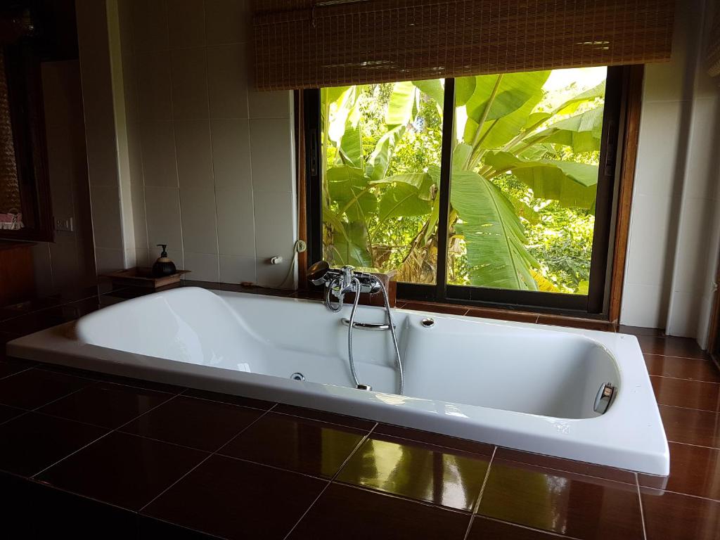 Esmeralda View Resort