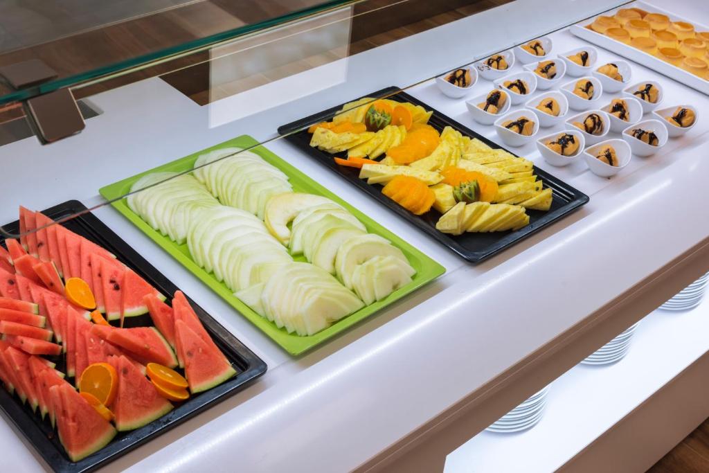 Їжа та напої