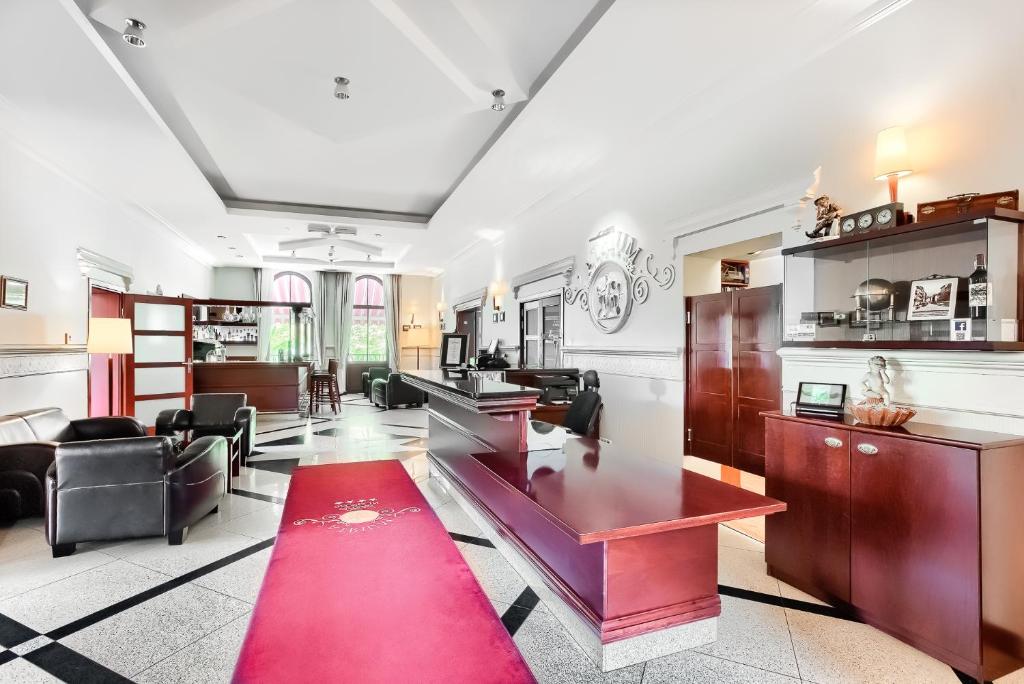 Hotel Atrium photo