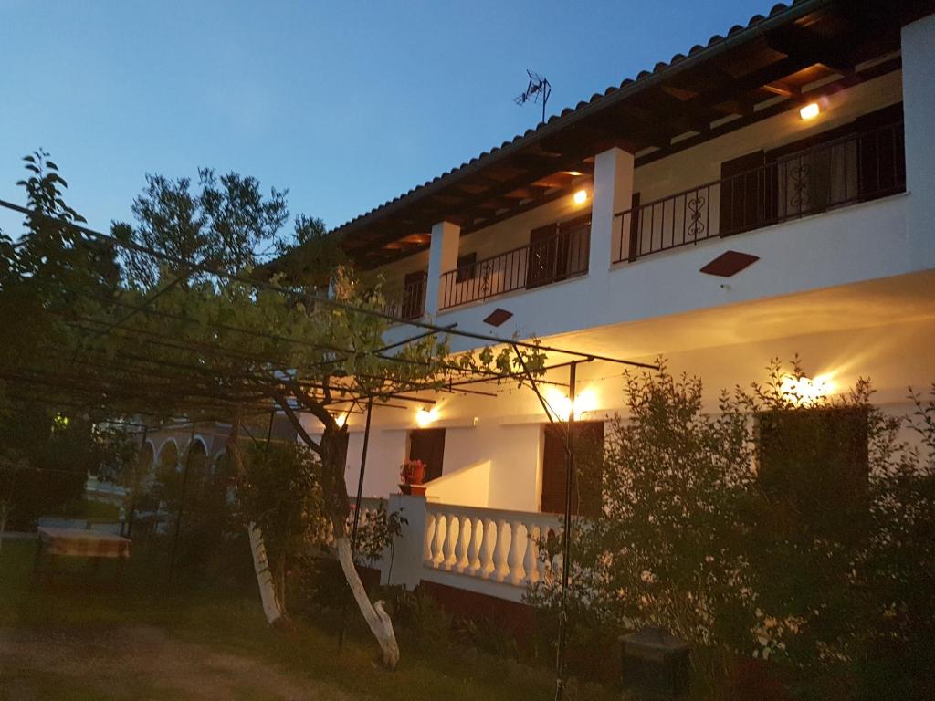 Alexandros Studios — Hotel in Corfu Island