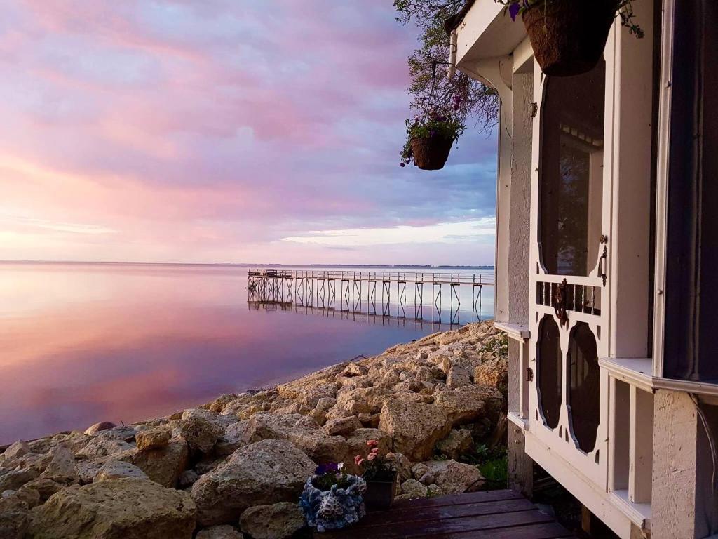 Aaron's on the Lake, Matlock