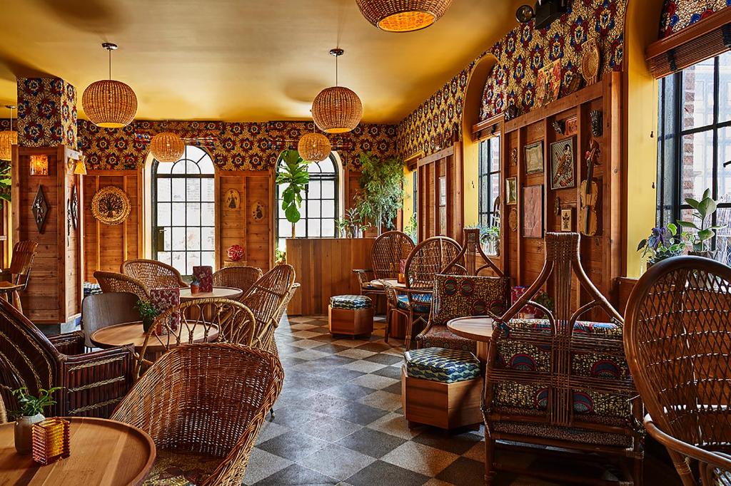 Bar/lounge