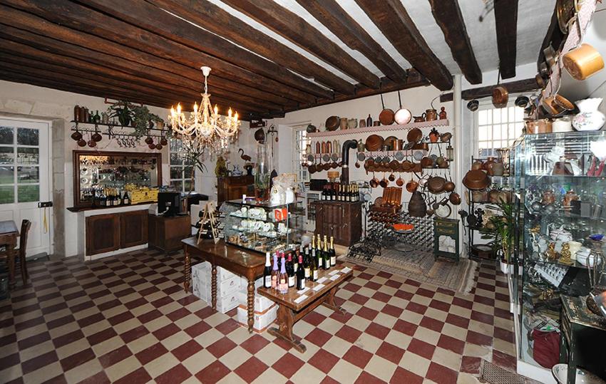 Chateau de Jallanges - Les Collectionneurs photo