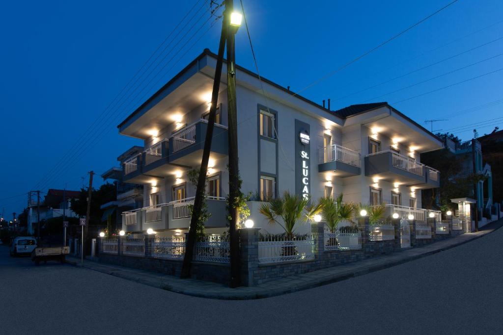 Saint Lucas Suites — Hotel in Chalkidiki