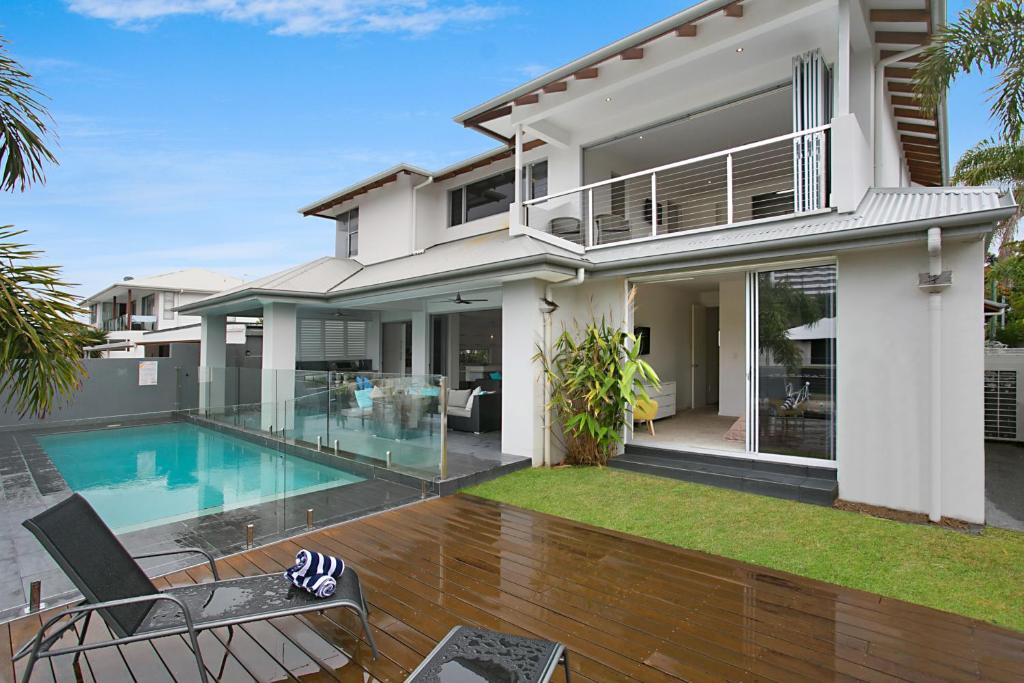 The Lotus, Gold Coast