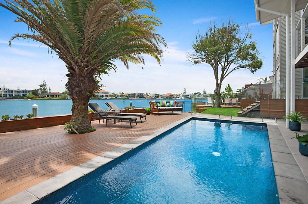 Main River Magic, Gold Coast