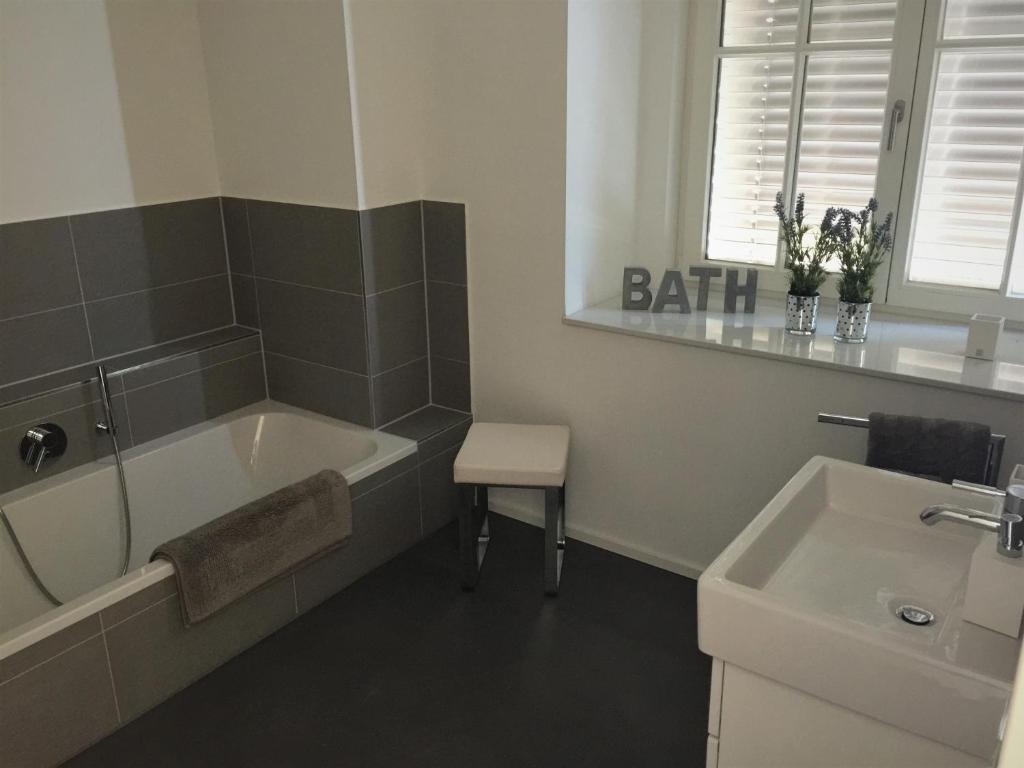 Motelo Haus Zimmervermietung Bielefeld Book Your Hotel With