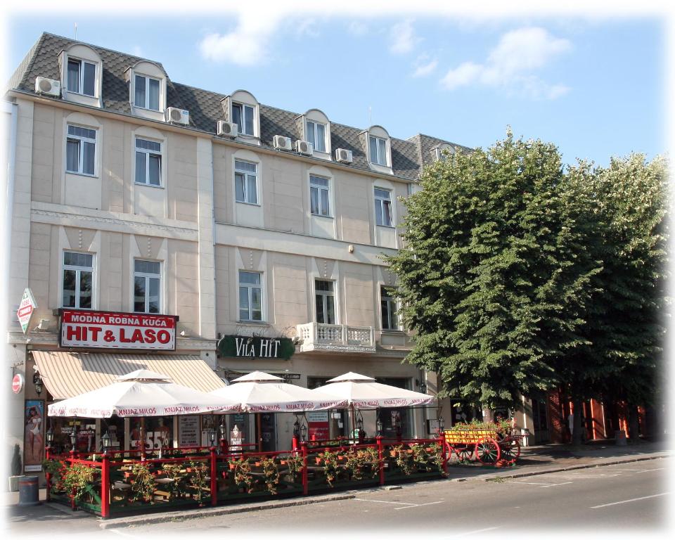 Vila Hit — Hotel in Ruma