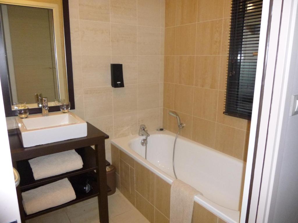 Logis Hotel Terre de Loire photo