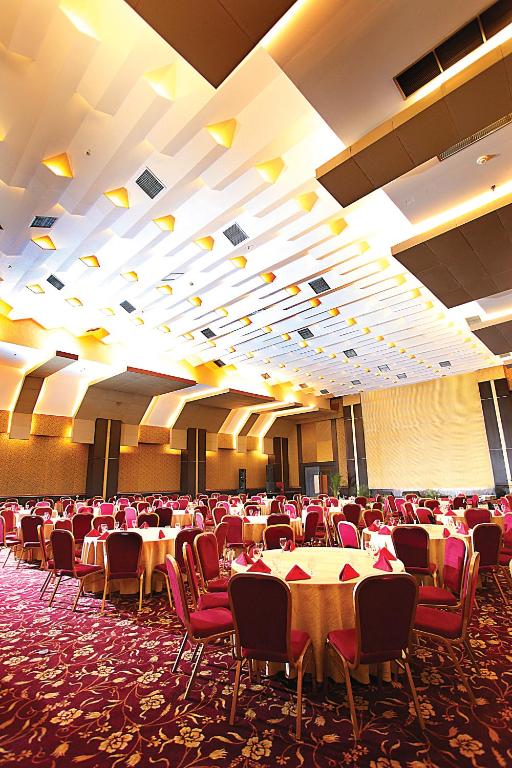 Banquet hall