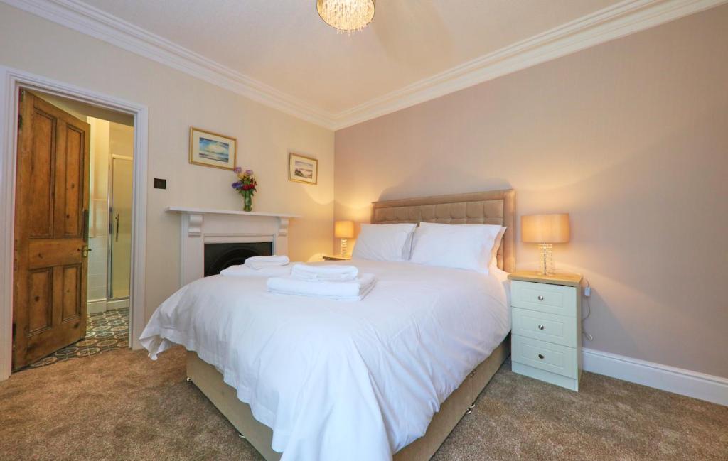 LLwyn Country House photo