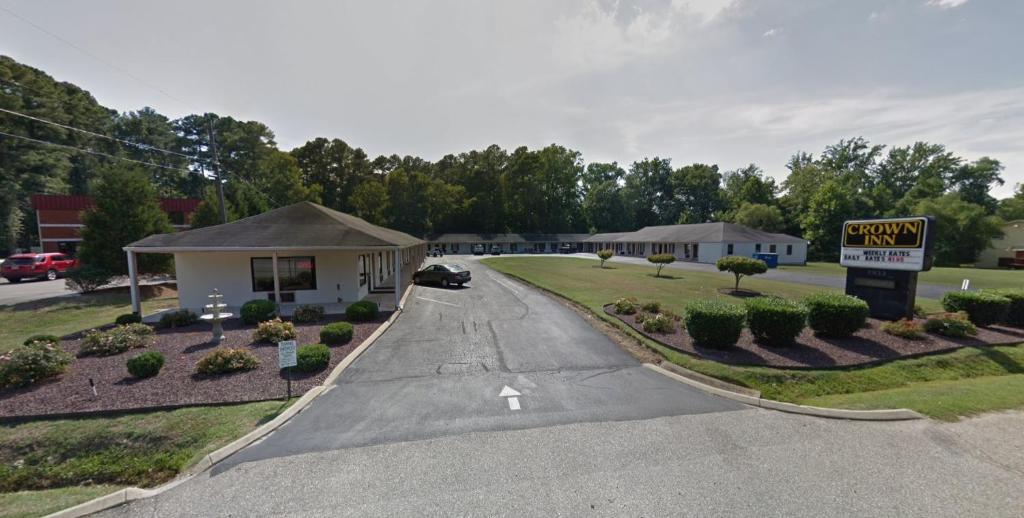 Crown Inn Motel Yorktown — Hotel in Yorktown (VA)