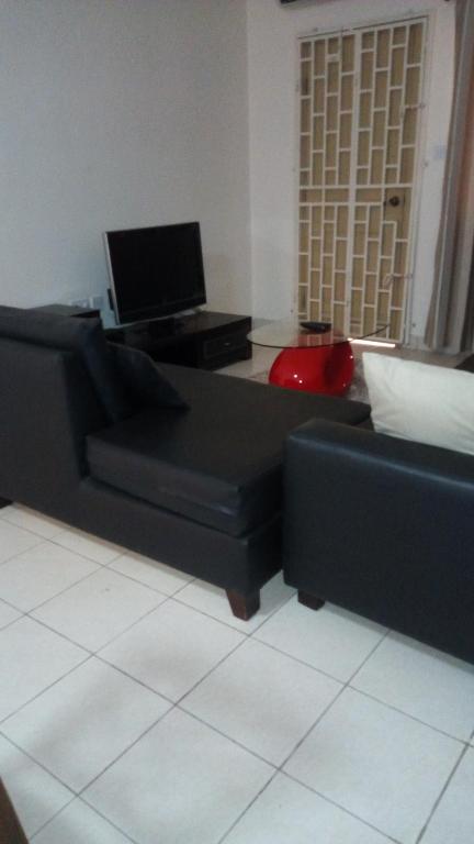 Regimanuel Apartments - Kwabenya photo