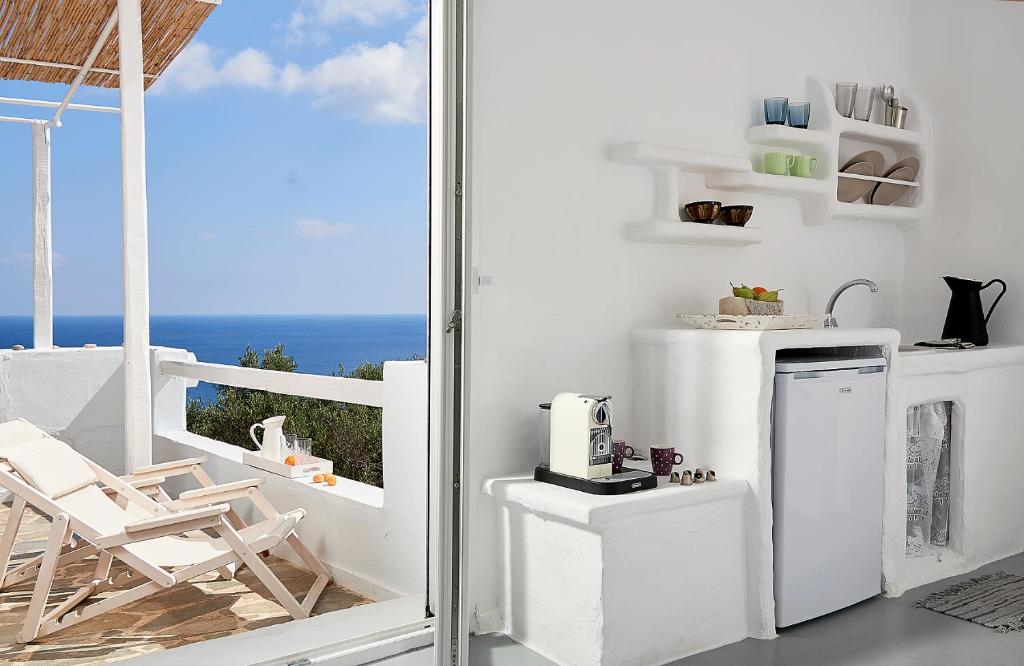 Vista Mare Milos photo