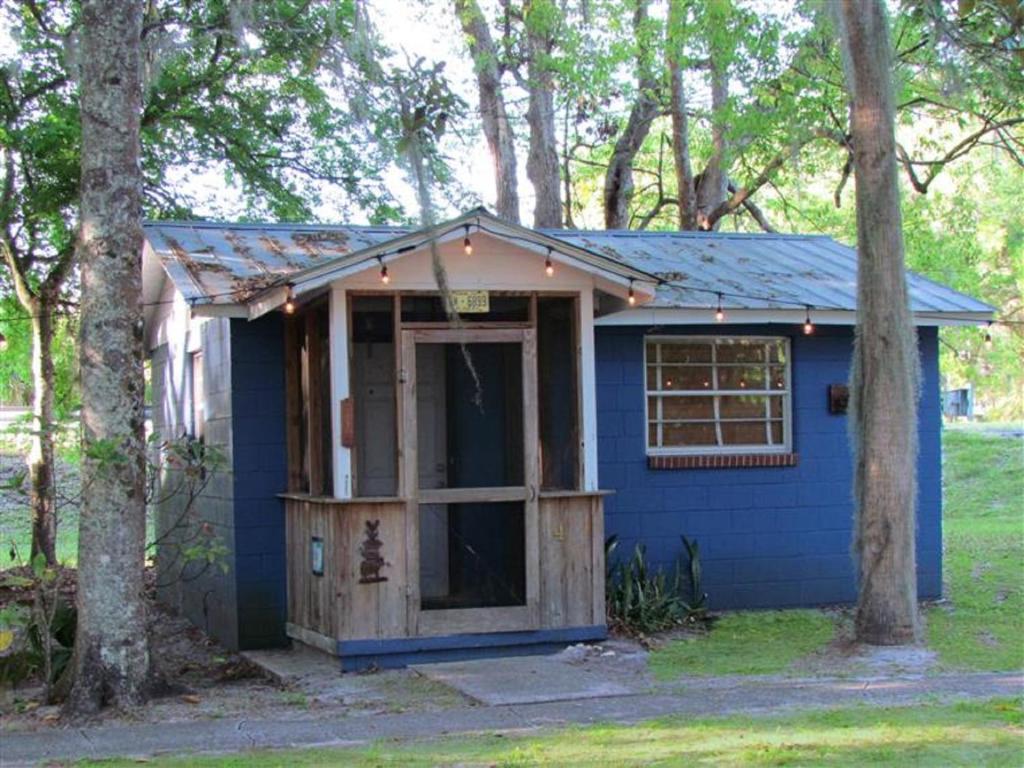 The Yearling Cabins photo